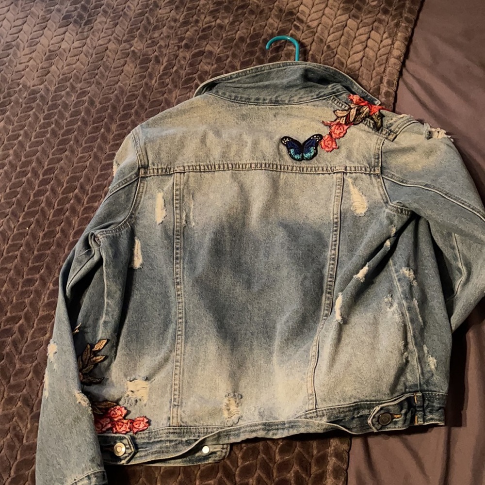 Jean Jacket - Picture 3 of 4